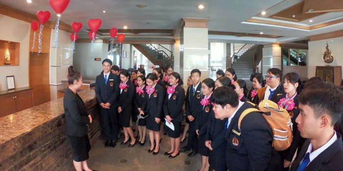 ศึกษาดูงาน โรงแรม Fortune Riverview Nakhon Phanomอัลบั้มศึกษาดูงาน โรงแรม Fortune Riverview Nakhon Phanomแก้ไขแท็ก 5 รูปภาพ · Updated 6 วันที่แล้ว