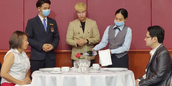 จัดอบรม Online หลักสูตรการพัฒนางานบริการในร้านอาหาร โรงแรม โฮมสเตย์และรีสอร์ท (Day4)